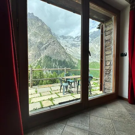 Aux Pieds Du Mont-blanc Trilocale Apartment *