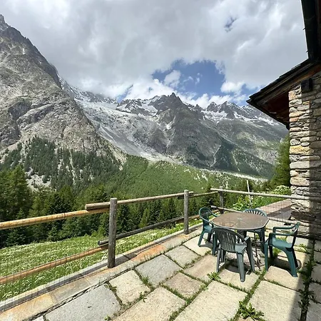 Aux Pieds Du Mont-blanc Trilocale